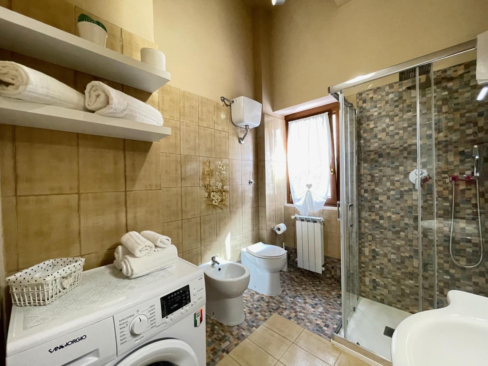 Casa Gramsci - Centro Apartment *
